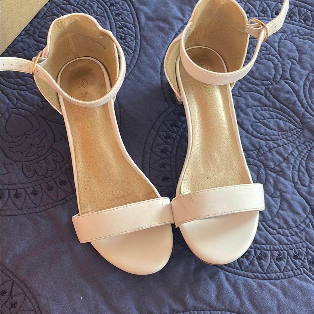 Elegant WhiteWomen's Sandals